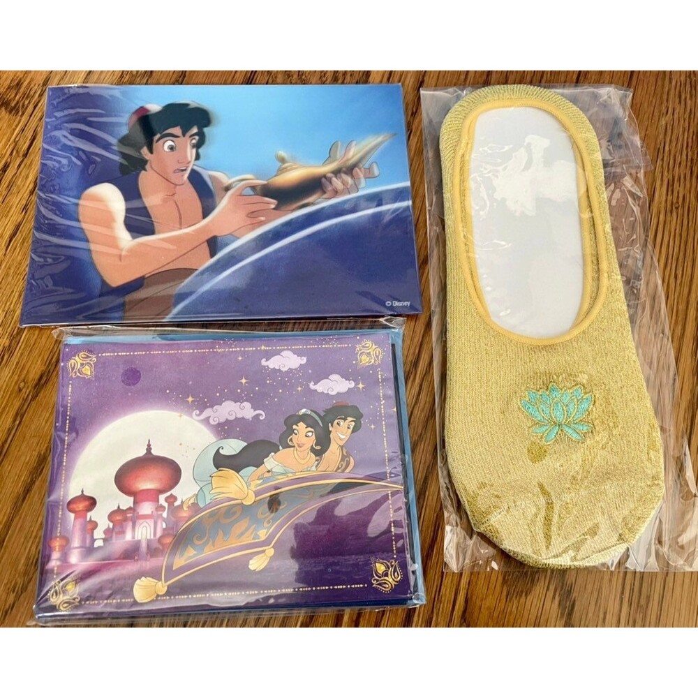 Aladdin Notecards, Socks, Print Collectible Gift Set